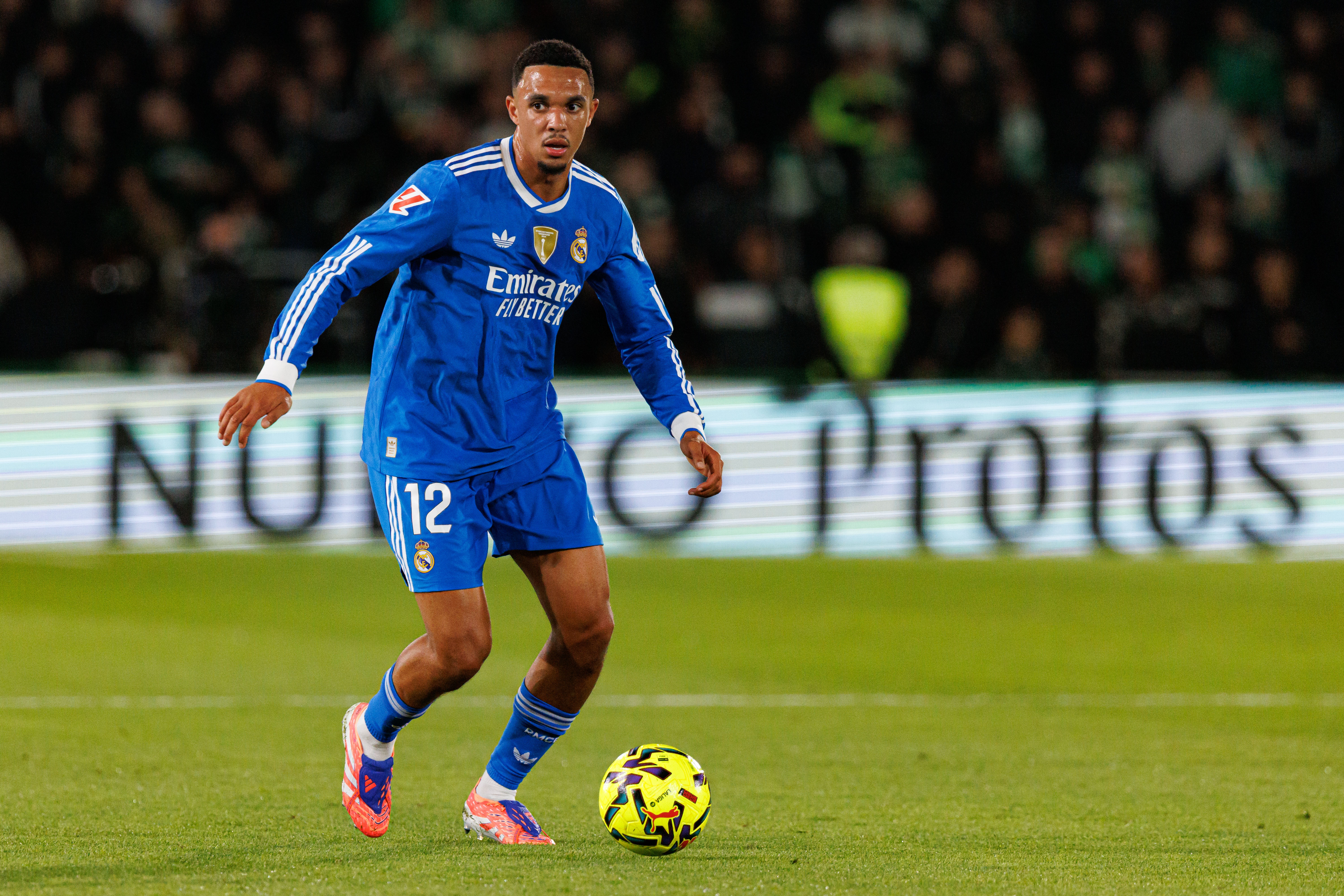 2026世界杯客户端安装-阿斯：阿韦洛亚对阿诺德有信心，谈话不是通知离队而是表达支持