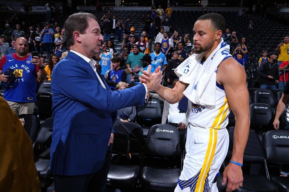 16战15胜,勇士找到赢球秘诀!3公式解放库里2改变弥补巴特勒报销